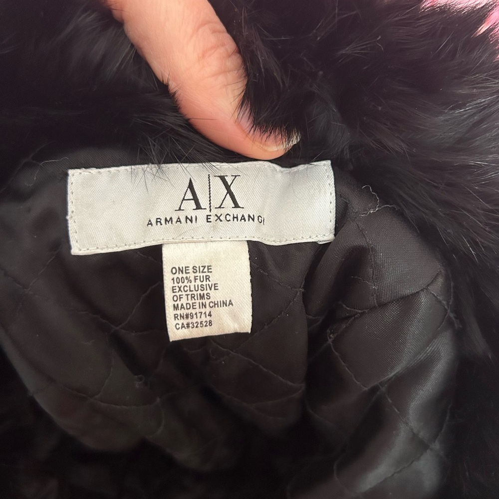 Rabbit fur hat - Picture 4 of 5